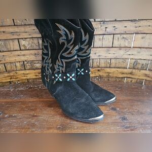 Dingo Boots Size 8.5